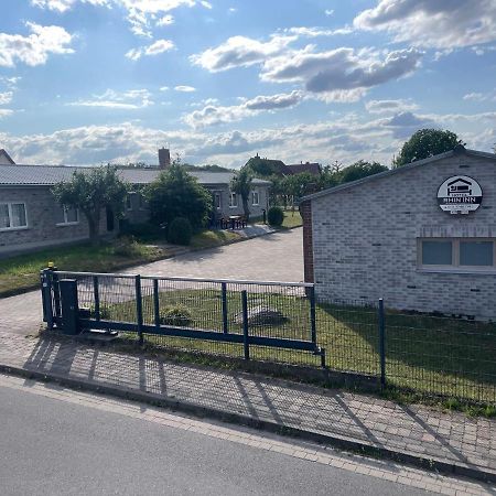 Hotel Rhin Inn Fehrbellin Buitenkant foto